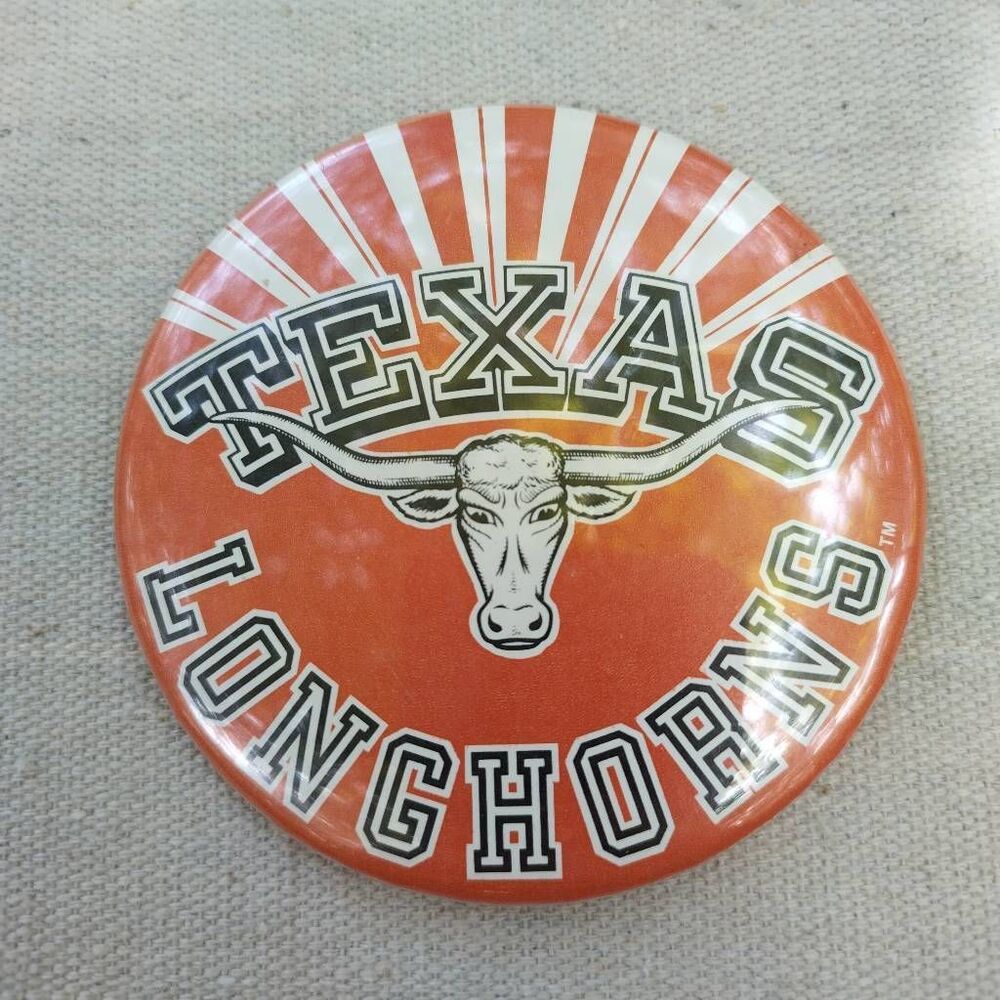 Officially Liscensed Texas Longhorns lapel pin 397